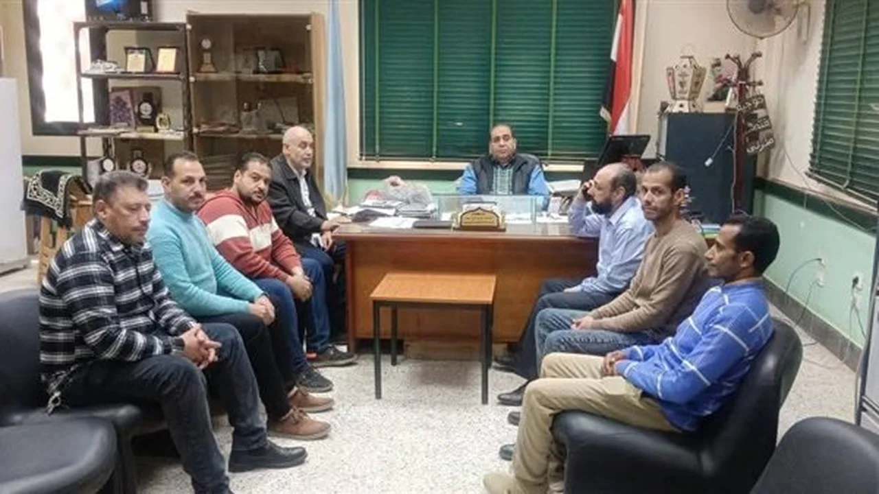 تعليم أسيوط يشكل غرفة عمليات لمتابعة تطورات حالة الطقس في المحافظة